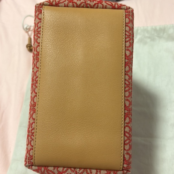 Loewe Small Cubi Bag in Anagram jacquard and calfskin - Picture 5 of 7